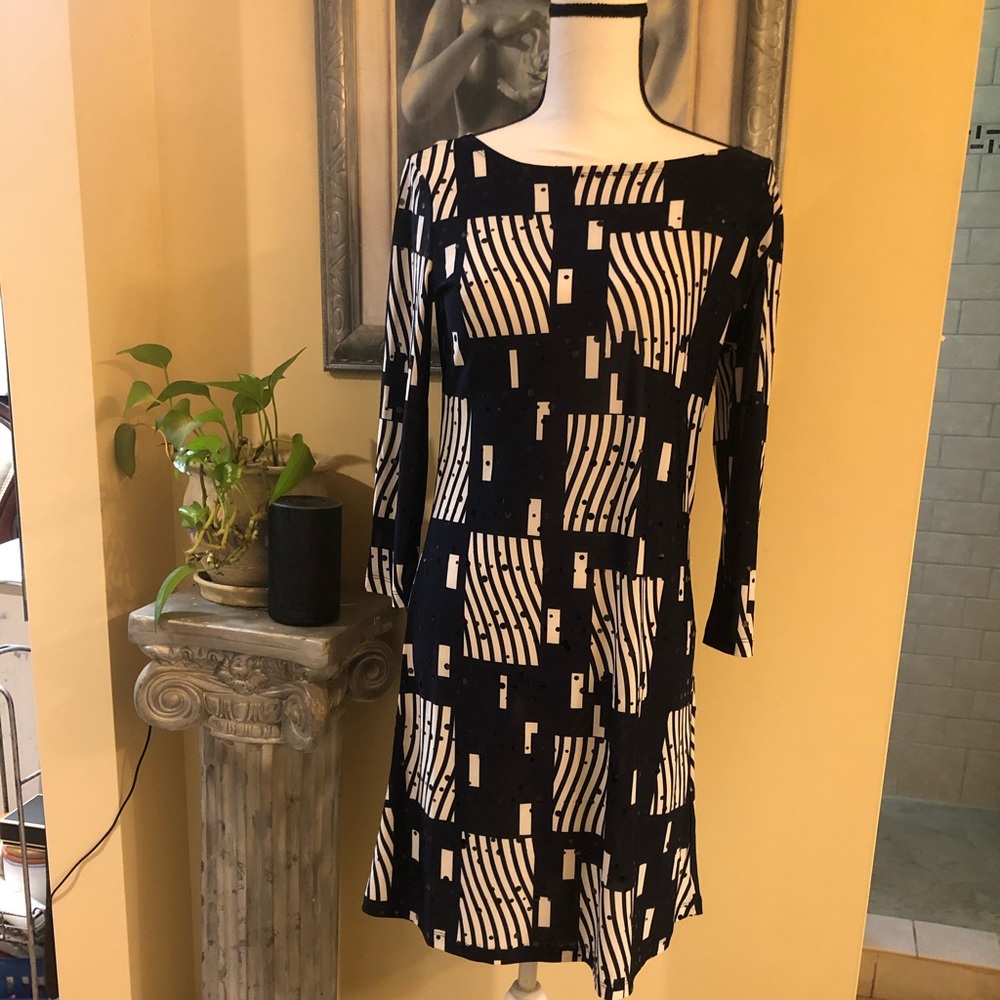 MT Collection Women’s Dress Size M
